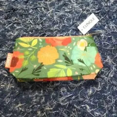 CLINIQUE 花柄ポーチのサムネイル