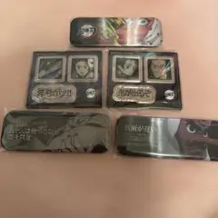 鬼滅の刃 お楽しみくじ ダイニング アクリルステッカー 缶バッジ　セット