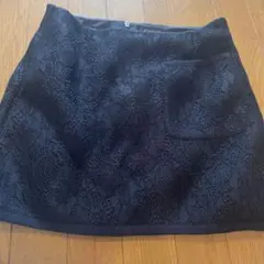 ミニスカートのサムネイル