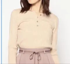 MISCH MASCH ベージュ 長袖トップスのサムネイル
