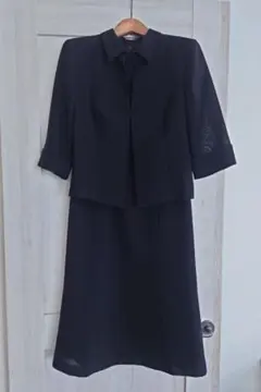 【東京ソワール】喪服　ブラックフォーマル　9号 2点セット　涼しい夏素材！