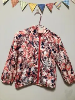 【値下相談可】リバーシブル蝶カラフルピンクシャカシャカパーカー【110cmほど】