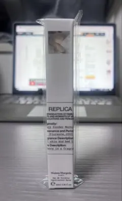 【新品未使用】メゾンマルジェラレプリカ レイジーサンデー モーニング 10mL