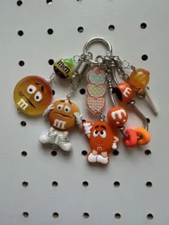 M&M's オレンジキャラクター キーホルダー チャームのサムネイル