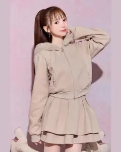 ミシェルマカロン ファーカラーフレアコート チバゆな - メルカリ