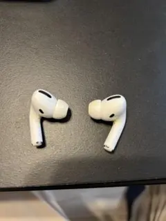 AirPods Pro 本体 充電ケース付き ホワイト