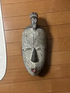 アフリカンマスク 黒とグレー 2個セット、リサラーソン - メルカリ
