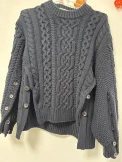 GU ダークグレー ケーブルニットセーター