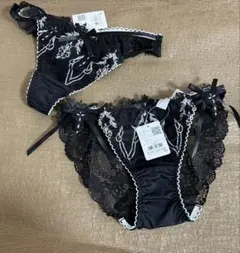 Item thumbnail for item 309e3b72-59ab-48f2-9d4c-e37cff93cb5c