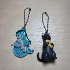 銭天堂　黒猫、人形のキーホルダーセット