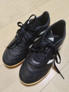 adidas フットサルシューズ 21cm