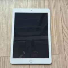 Apple iPad シルバー 128G　第6世代　ケーブル3本