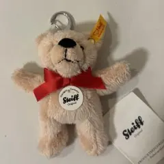 Item thumbnail for item 23d4b9db-1cd7-45a9-9db6-19a35c3af2b4