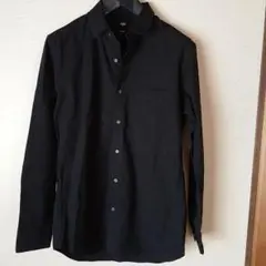 UNIQLO ブラック スリムフィットシャツ M