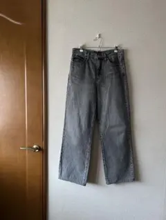 ユニクロ UNIQLO ワイドストレートジーンズ グレー 25