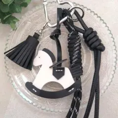 じゃらじゃらキーホルダー バッグチャーム チャーム キーチャーム タッセル 馬