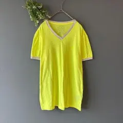 アメリカンイーグル［S］ネオンカラー◎存在感◎ワンポイント刺繍Vネックカットソーのサムネイル