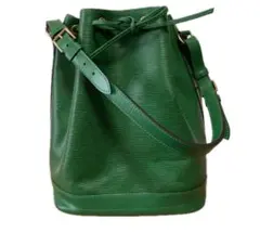 Item thumbnail for item 04ff3b3c-f4d8-424c-9ba8-29f4e09ef848