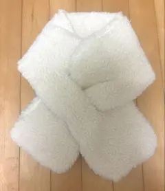 もこもこマフラー　差し込みファーマフラー