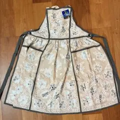 【新品未使用】イブサンローラン エプロン 花柄 刺繍のサムネイル