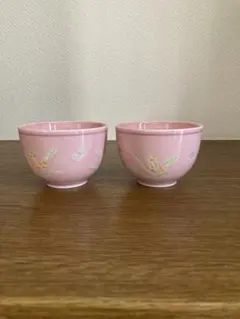 ピンクの湯飲み 2個セット 花と鳥の模様