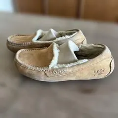 UGG モカシン 24cm ベージュ