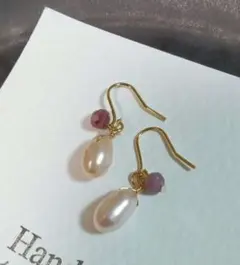 1333 魅力を引き出す✨ 淡いオレンジライス　淡水パールピアス イヤリングでも