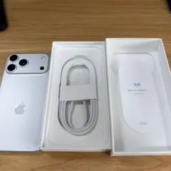 [美品]iPhone17ProMax 256GB シルバー (純正ケース付)