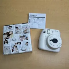 instax mini 8+ チェキ　ホワイト