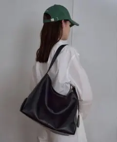SOFT SEOUL〛 ソフトソウル ハーフムーン ブラック ショルダーバッグ 