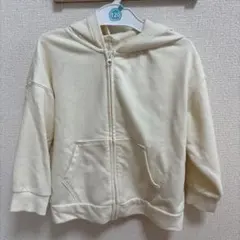 ユニクロ　パーカー　110 クリーム色