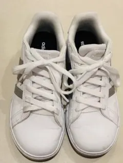 アディダス　スニーカー　21cm