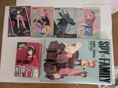 SPY×FAMILY カードセットと漫画本