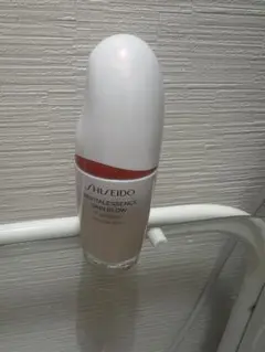 SHISEIDO Revitalessence Skin Glow 140