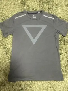 【美品】NIKE ナイキスポーツTシャツ　Mサイズ　ランニングシャツ