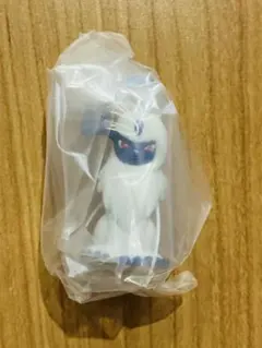ポケモン　ぺたんこマスコット　ホワイト　アブソル　ガチャガチャ