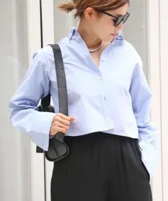 EVERYDAY I LIKE.Cropped BD シャツのサムネイル