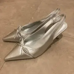 【24.5】シルバー リボン パンプス