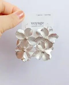 【再販】マットシルバー フラワー ピアス イヤリング ブライダル ハンドメイド