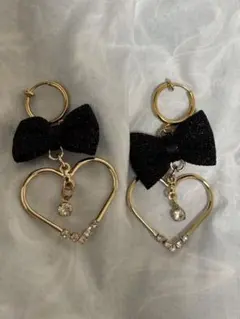ハート型ゴールドイヤリング 黒リボン付き 地雷系 量産型 清楚系 イヤリング