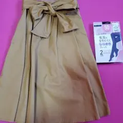 earth music リボンベルト付きスカート　50デニール黒タイツ