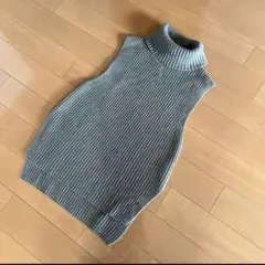UNIQLO オリーブグリーン タートルネック ニットベスト