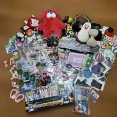 アニメ　雑貨　ぬいぐるみ　100点以上　大量まとめ売り