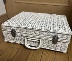 ホワイト ラタン バスケット トランク レトロ アンティーク