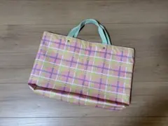 Item thumbnail for item 3db04060-c17e-4f53-bd62-64540e51e9b4