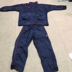 ウインドブレーカー　umbro