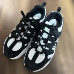 美品 NIKE テック ヘラ 26センチ