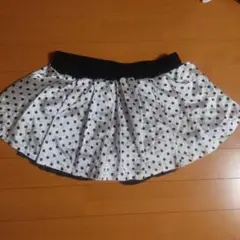 水玉模様フレアスカート