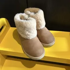 ZARA ファーショートブーツ 17.5cmのサムネイル