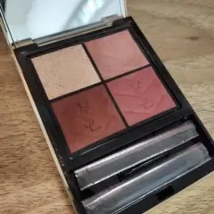 イヴ・サンローラン クチュールミニクラッチ アイシャドウ【200】